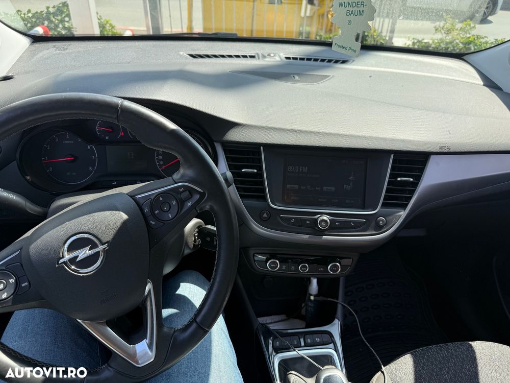 Opel Crossland - 12
