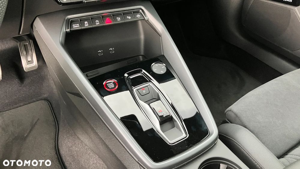 Audi RS3 Limousine - 26