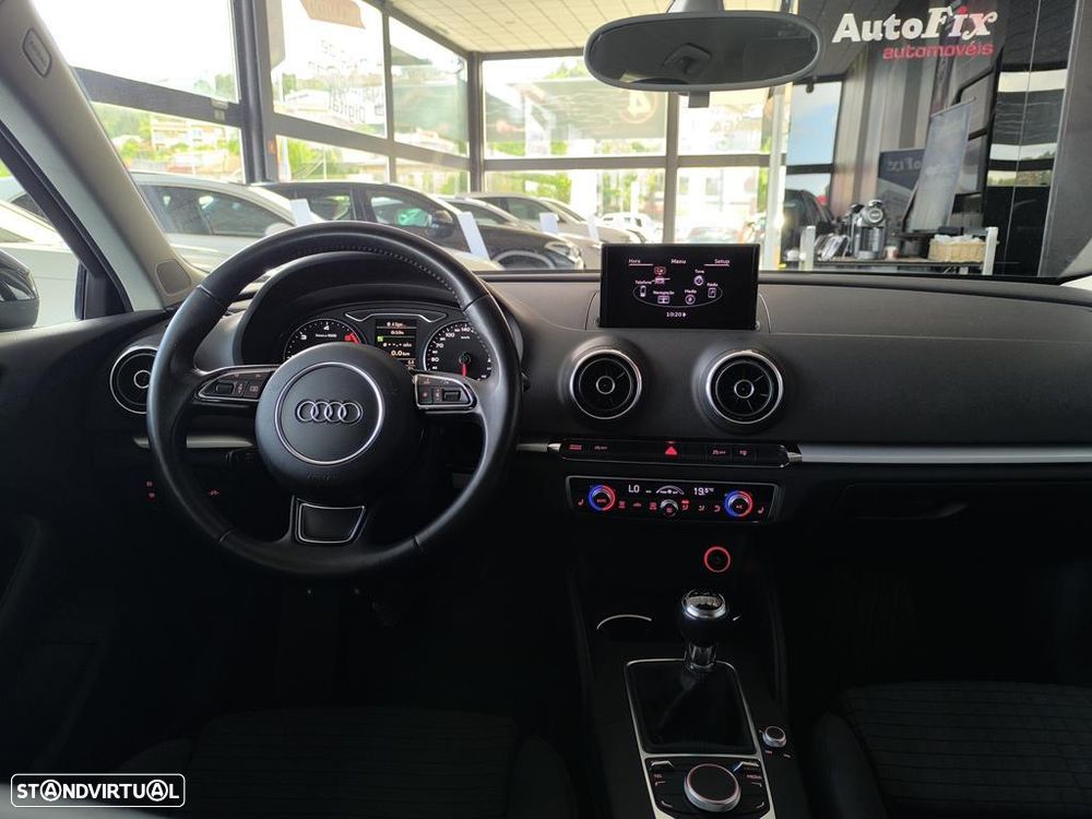 Audi A3 1.6 TDI Sport - 24