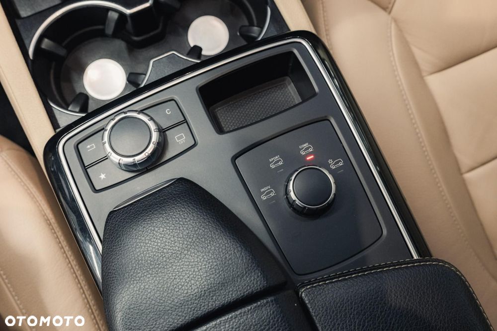 Mercedes-Benz GLE - 23