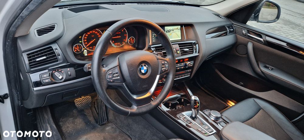 BMW X3 xDrive20d xLine - 13