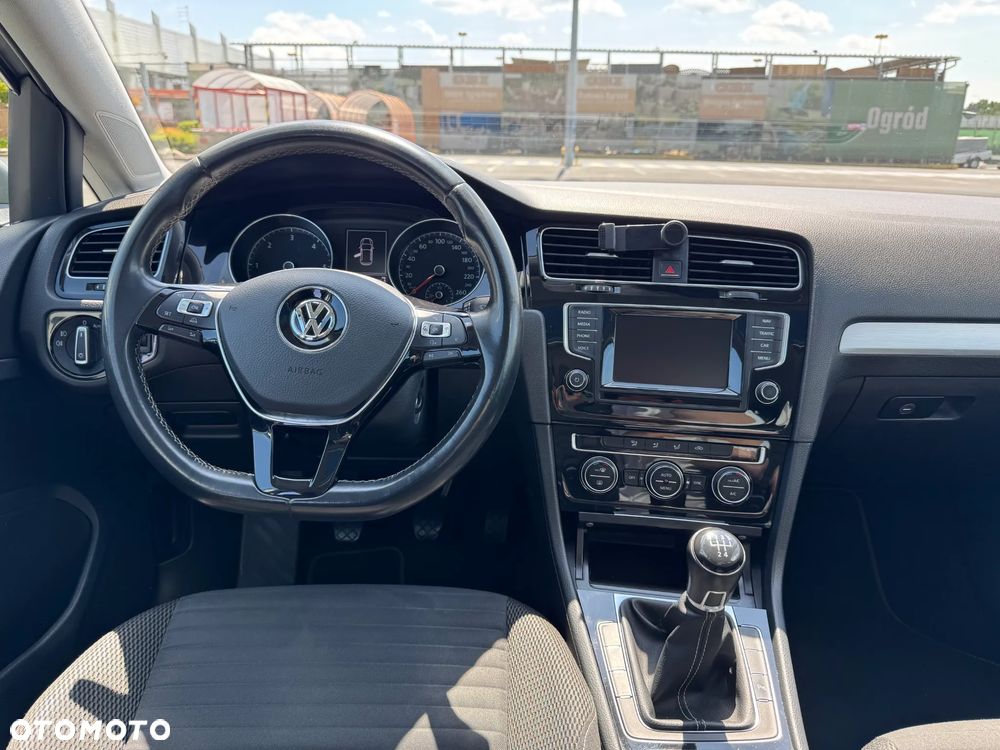 Volkswagen Golf 1.6 TDI BlueMotion Technology Cup - 4