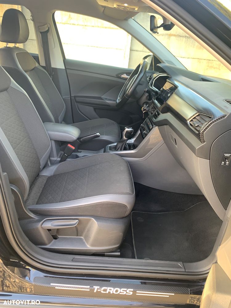 Volkswagen T-Cross - 10