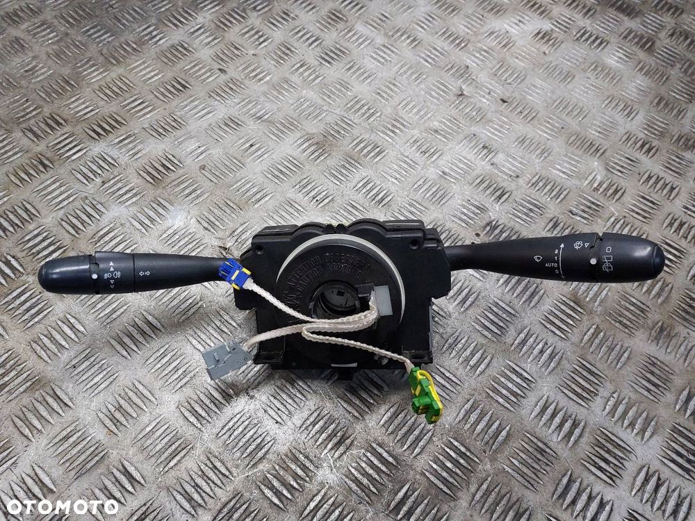 MANETKA PRZEŁĄCZNIK ZESPOLONY TAŚMA SYGNAŁU PEUGEOT 307 I - 1