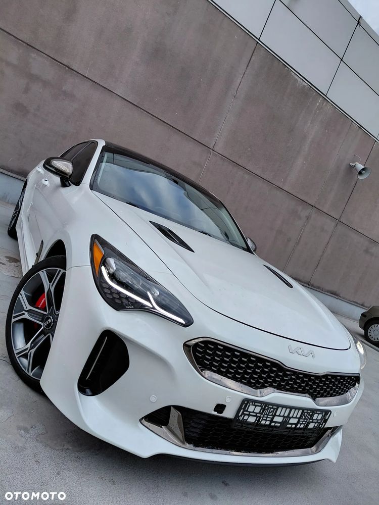 Kia Stinger 3.3 T-GDI AWD GT - 28