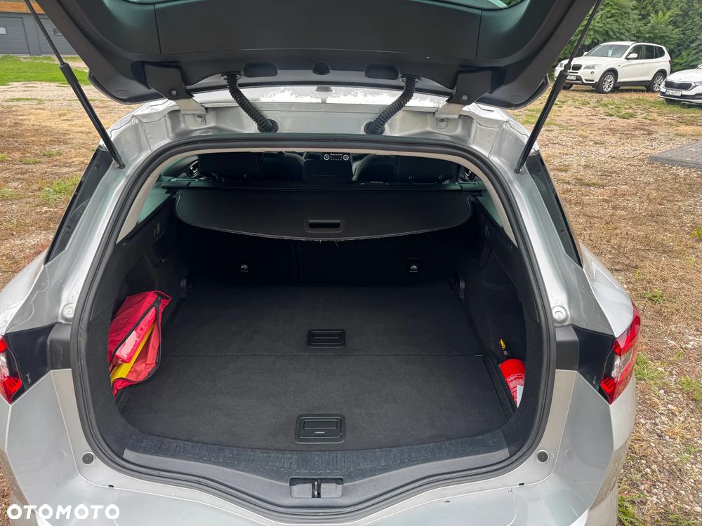 Renault Megane 1.3 TCe FAP Limited - 11