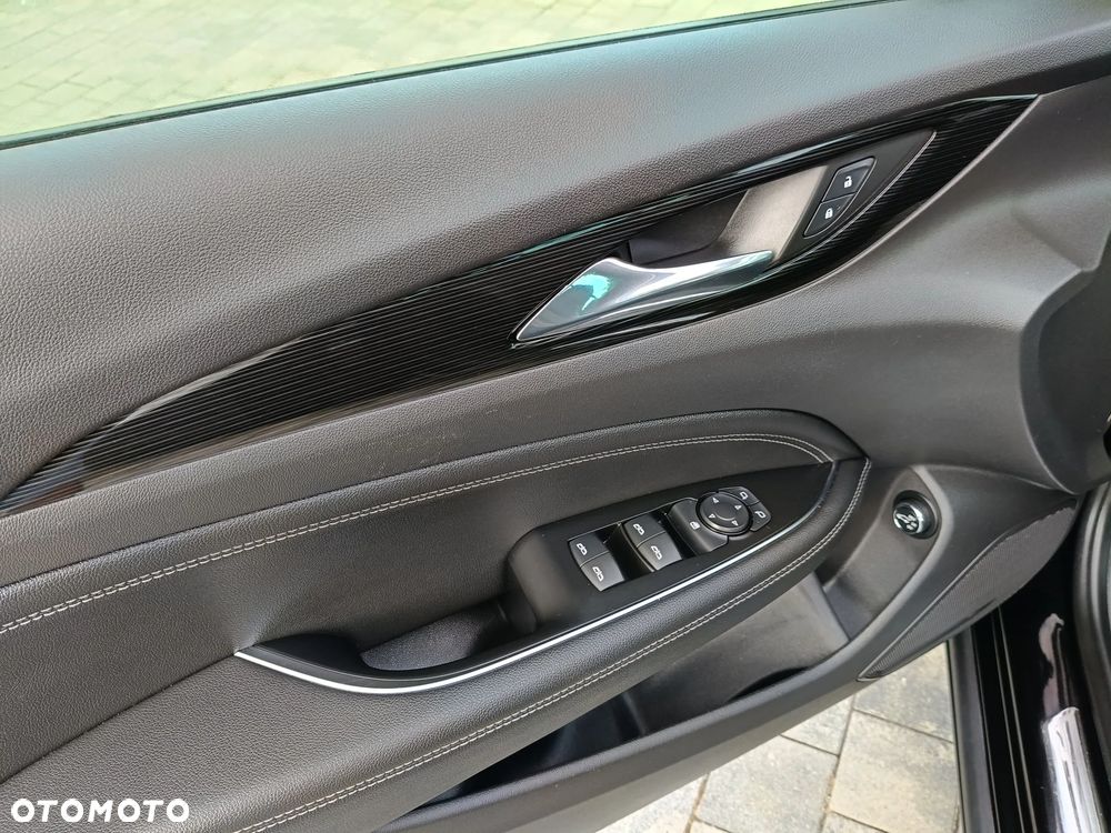 Opel Insignia 1.5 T Innovation S&S - 14