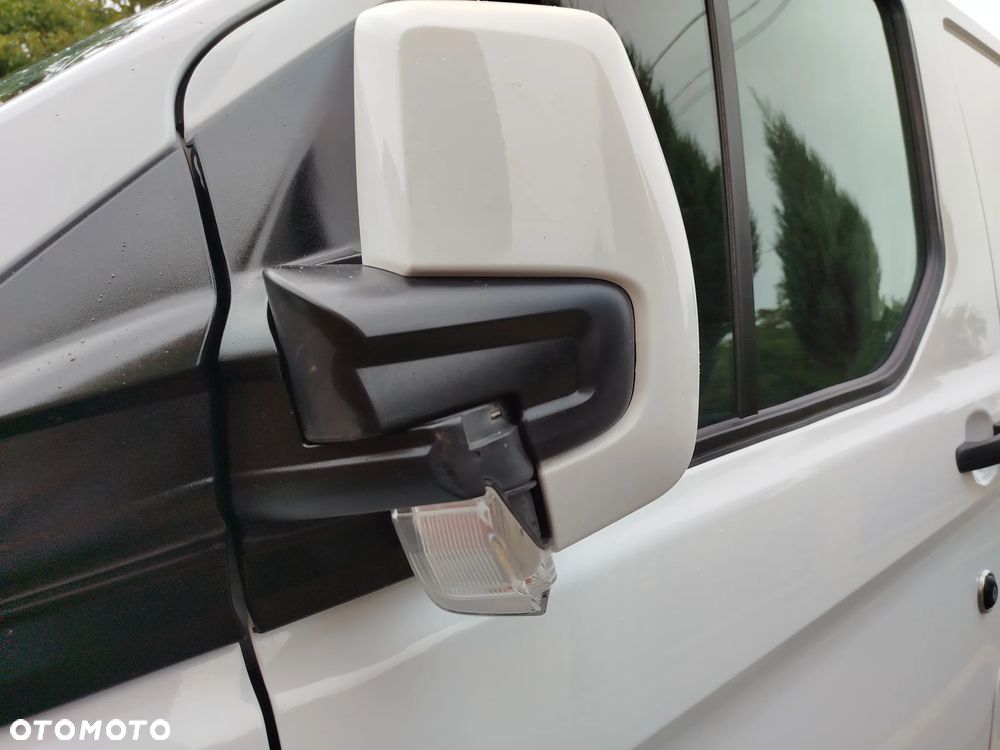 Ford Transit Custom - 19