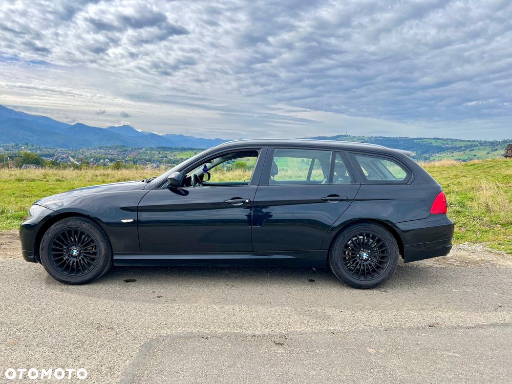 BMW Seria 3 320d xDrive - 10