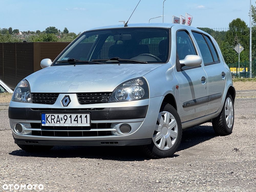 Renault Clio 1.4 16V Privilege - 8