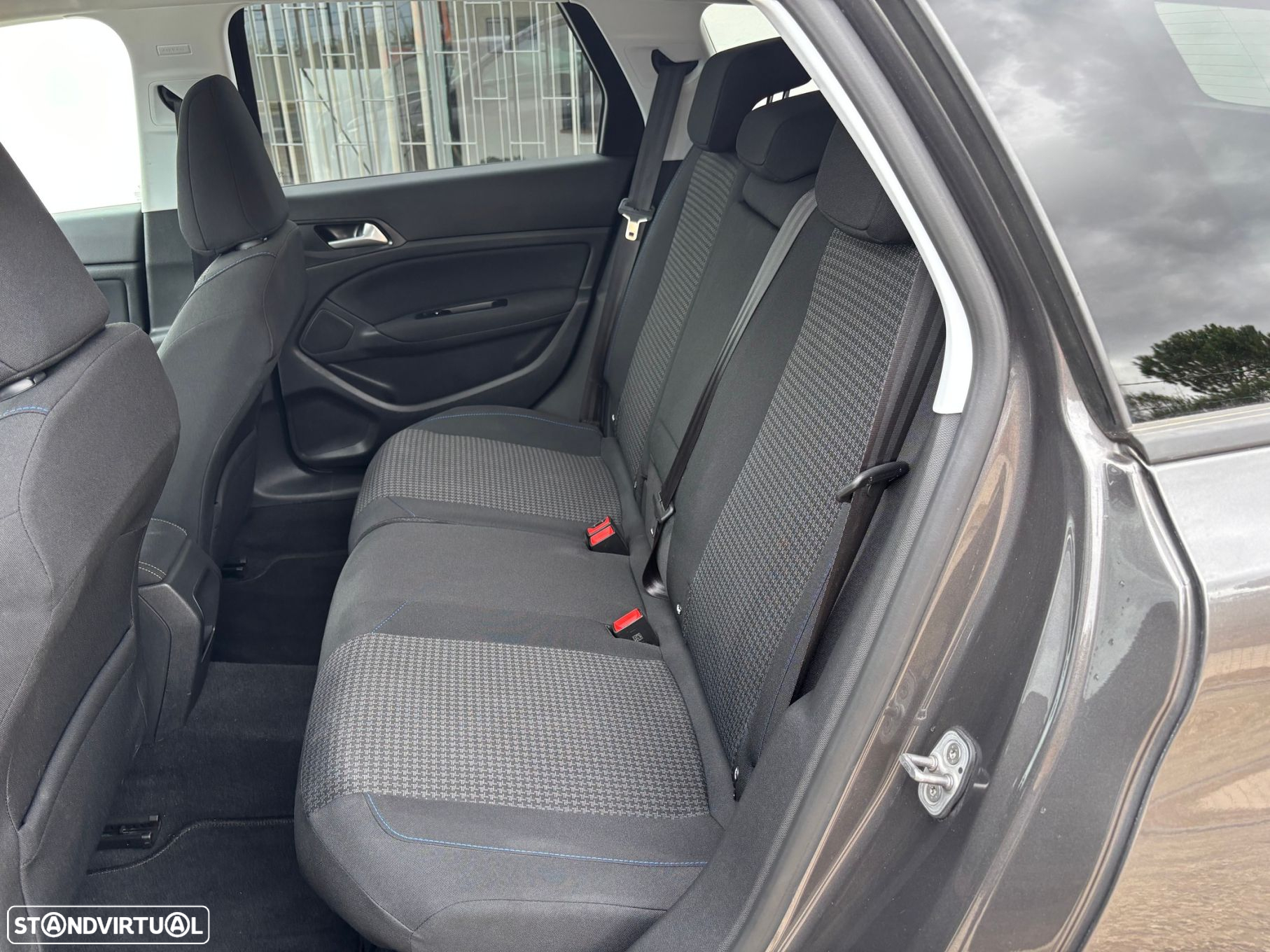 Peugeot 308 SW - 13