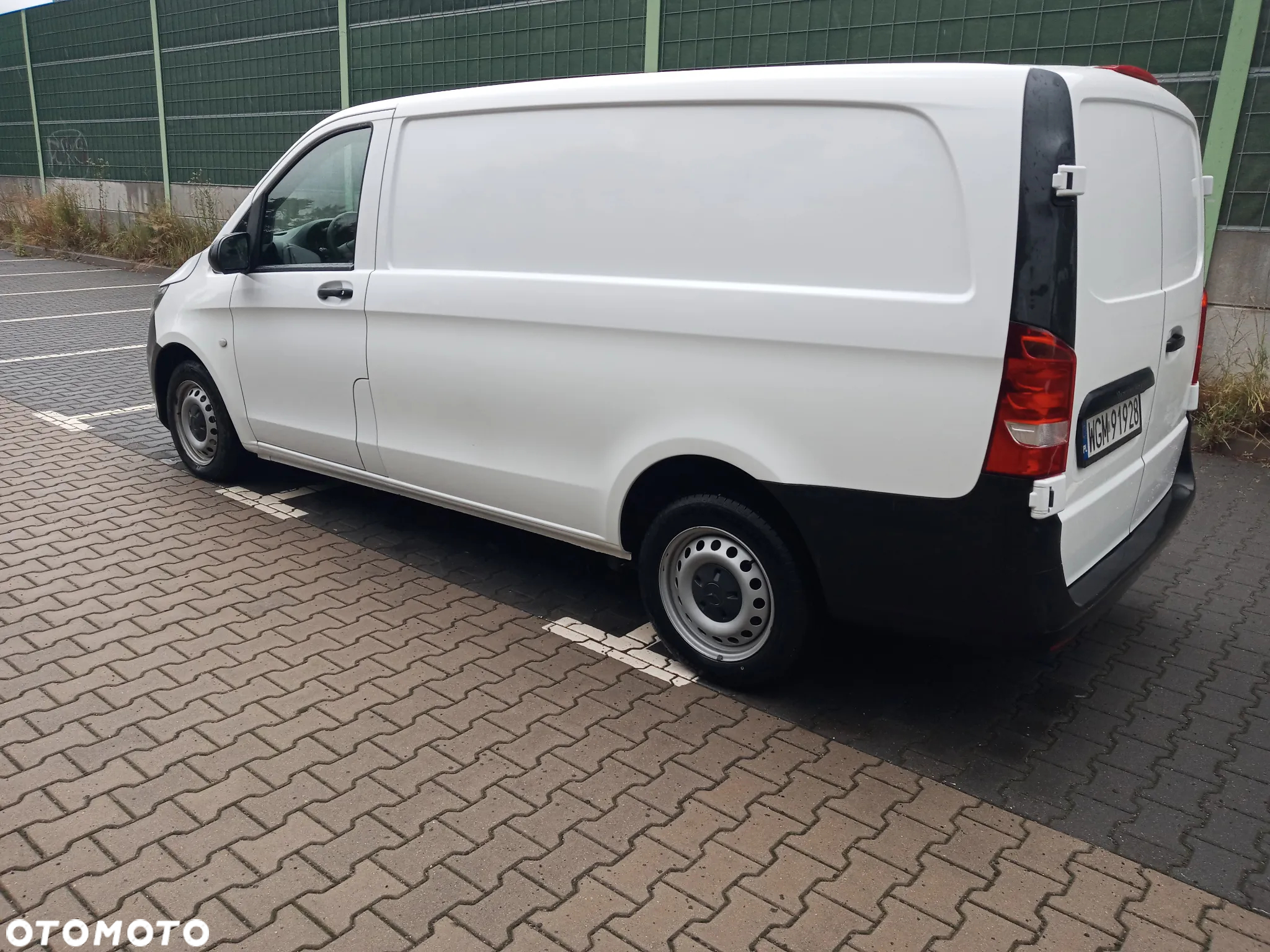 Mercedes-Benz VITO 111 - 8