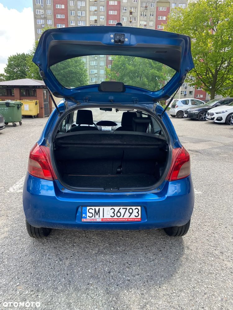 Toyota Yaris 1.0 VVT-i - 5