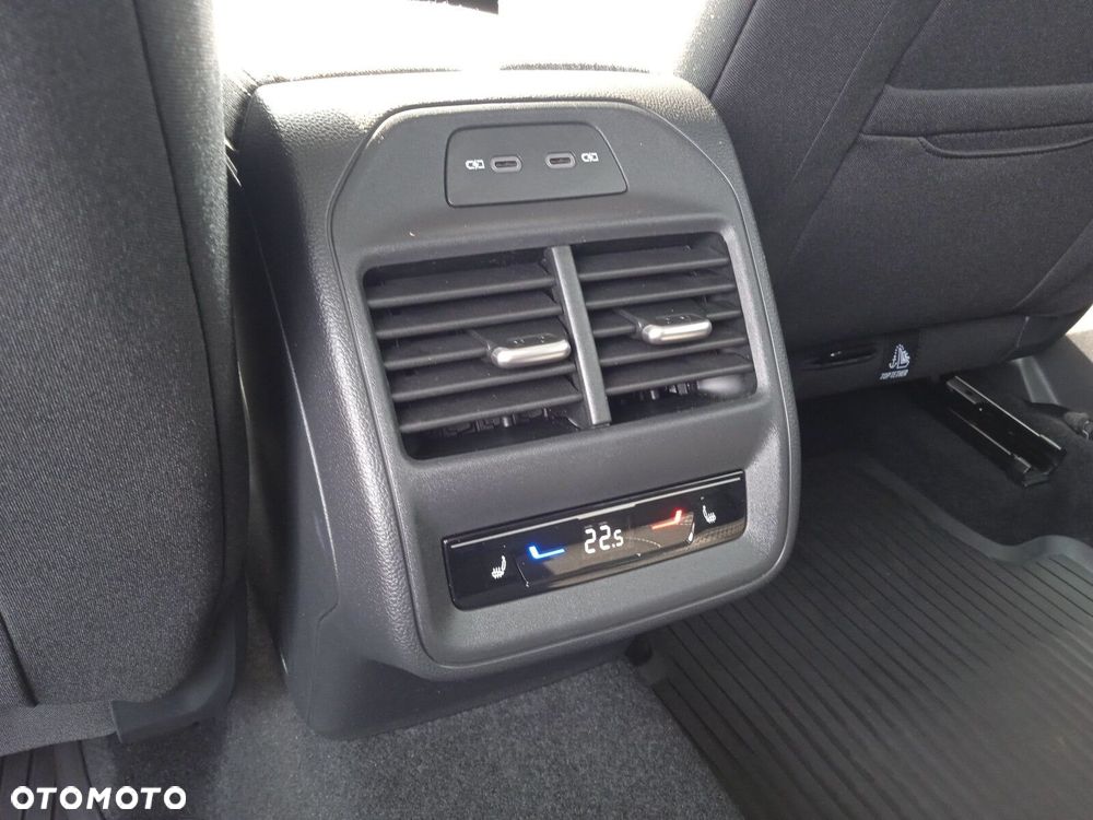 Skoda Superb 2.0 TDI SCR 4x4 Selection DSG - 17