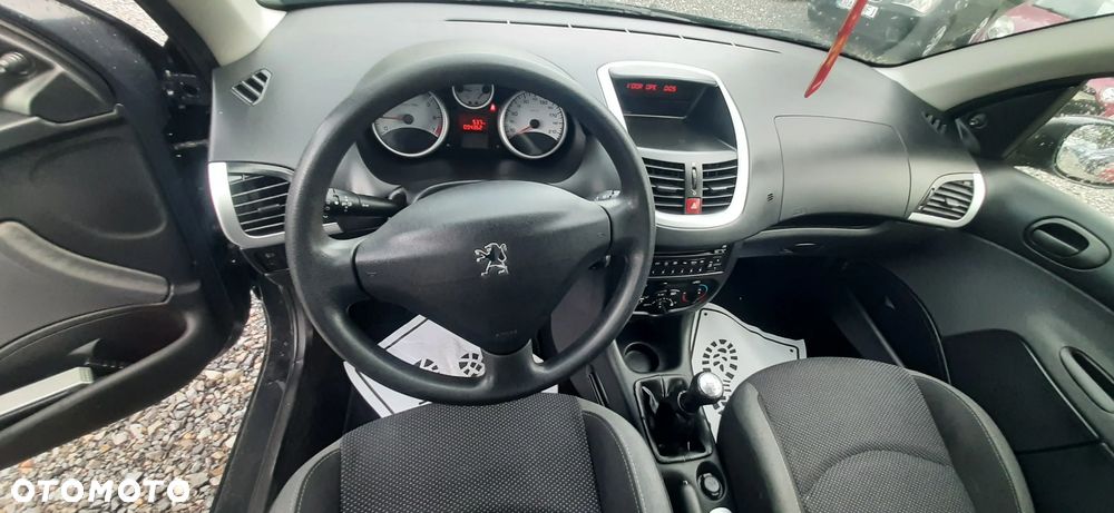 Peugeot 206 plus - 32