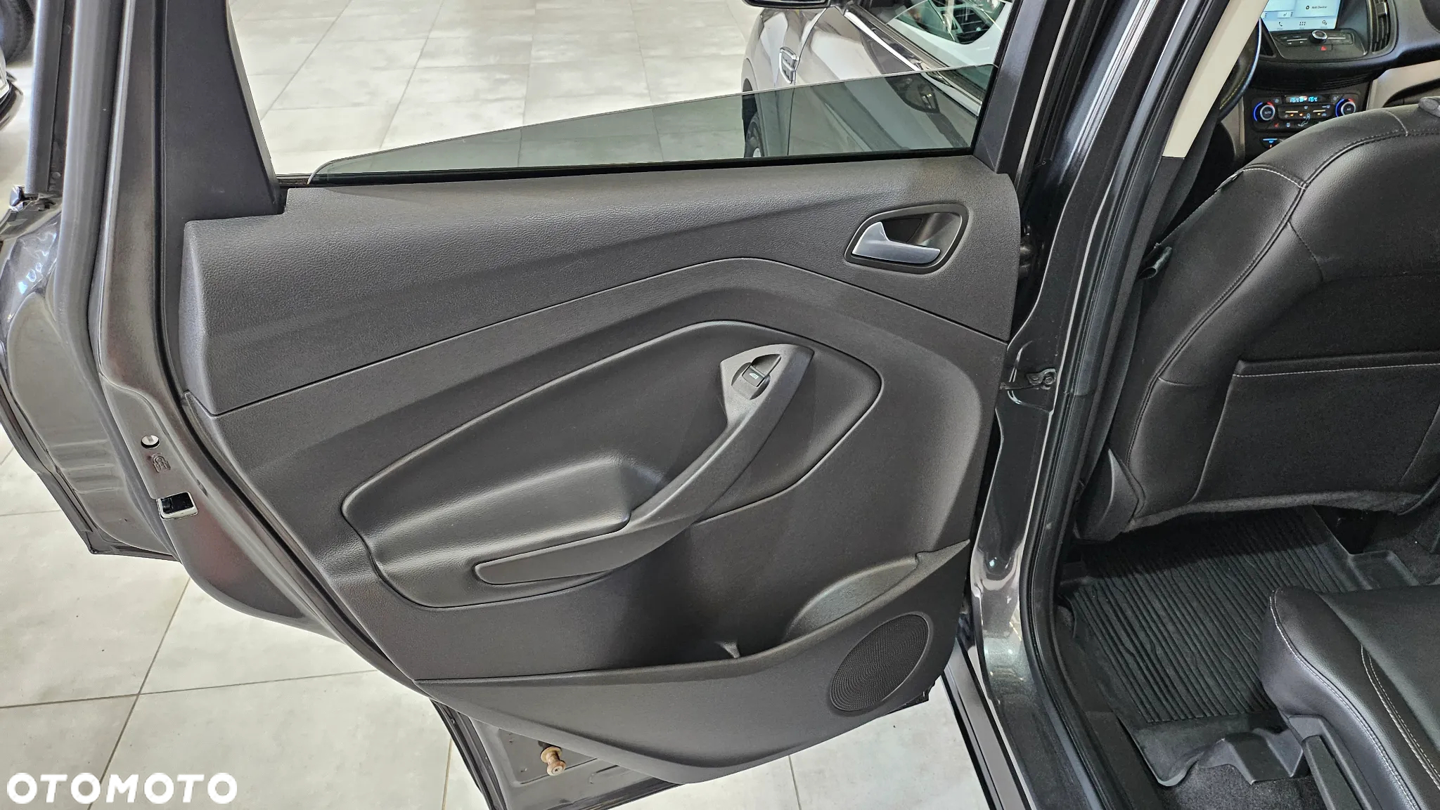 Ford Kuga 1.5 EcoBoost AWD Titanium ASS - 21
