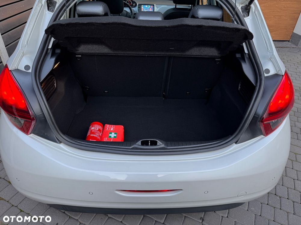 Peugeot 208 1.2 PureTech Allure S&S - 39