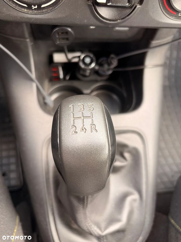 Citroën C3 1.2 PureTech Feel - 17