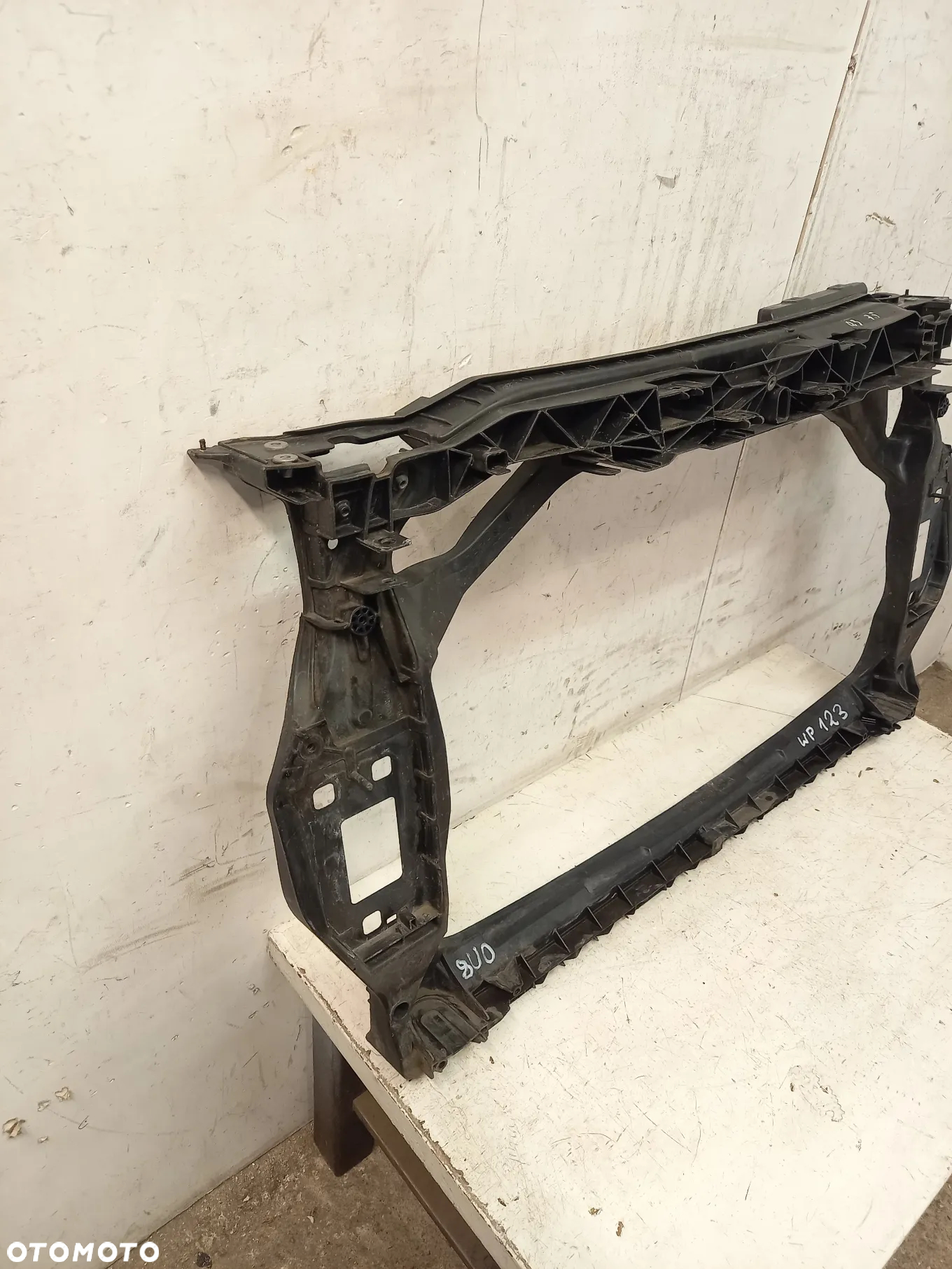 Audi Q3 8U0 wzmocnienie czolowe pas przedni - 5