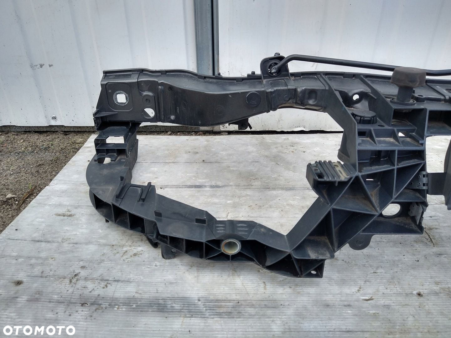 FORD FOCUS MK3 OKULAR PAS PRZEDNI PRZÓD WZMOCNIENIE ZAMEK MASKI BM518327AA - 3