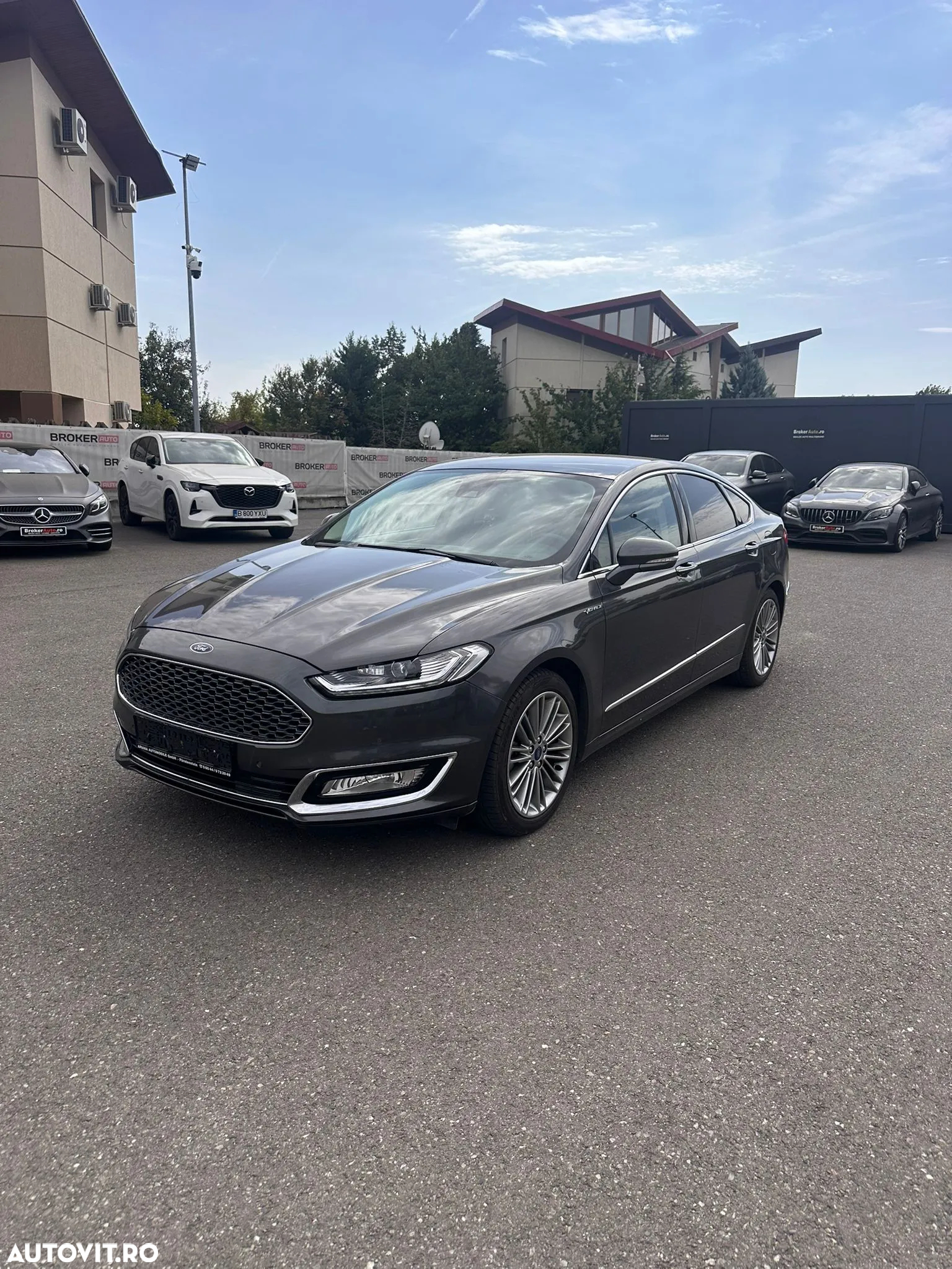 Ford Mondeo 2.0 HEV Vignale - 4