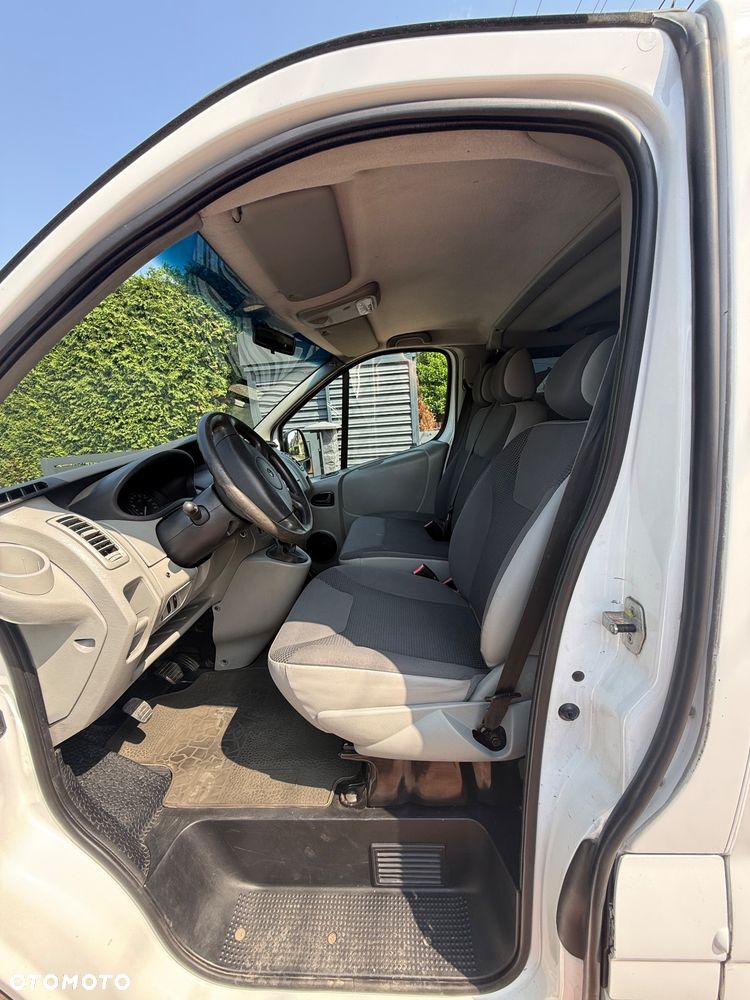 Renault Trafic - 13