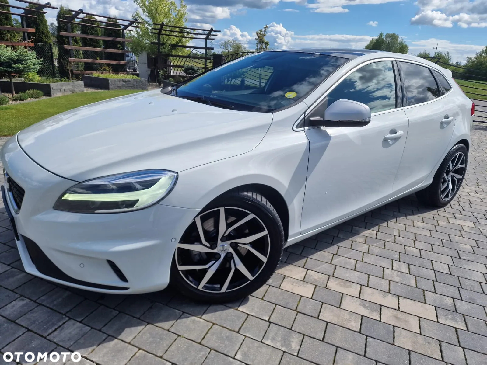 Volvo V40 D3 Geartronic RDesign - 8