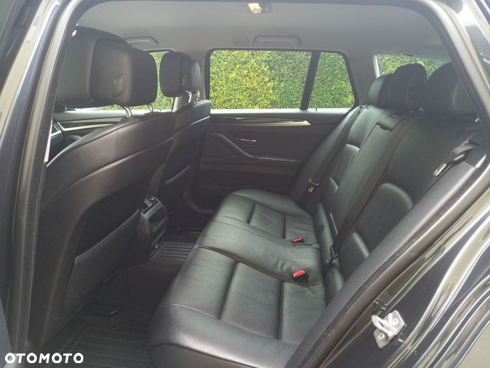 BMW Seria 5 520d Special Edition - 23