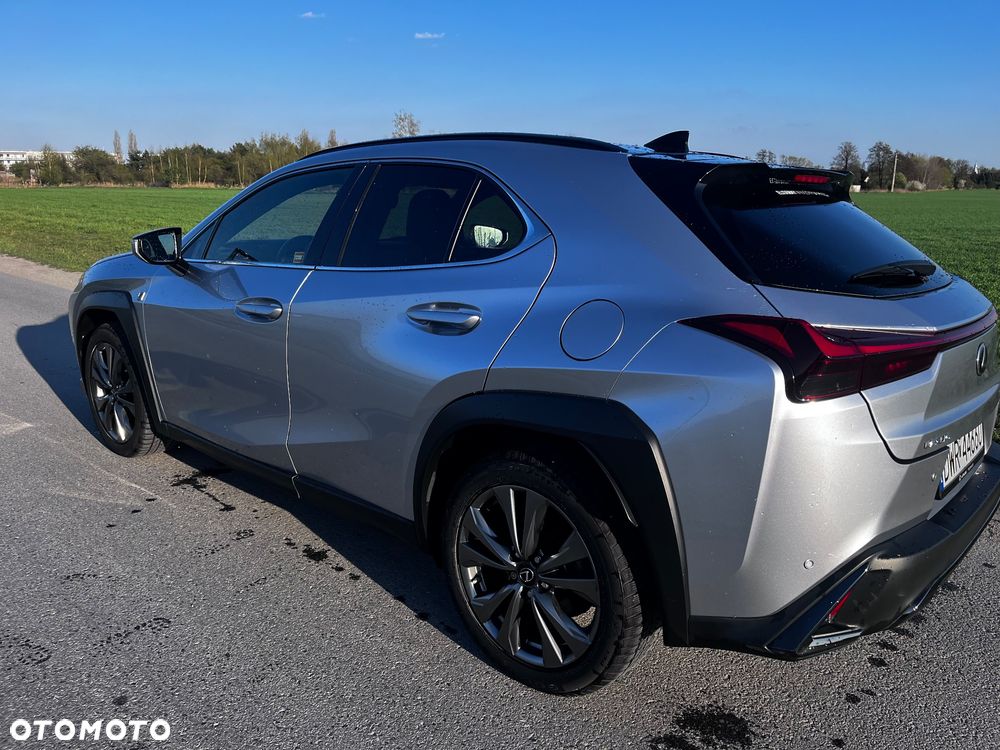 Lexus UX 200 GPF F Sport 2WD - 35