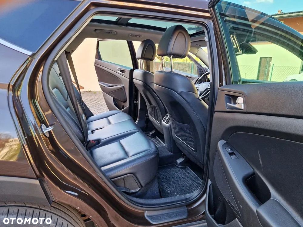 Hyundai Tucson 2.0 CRDi 4WD Automatik Intro Edition - 18