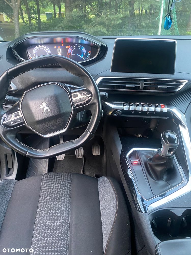 Peugeot 3008 1.6 BlueHDi Active S&S - 11