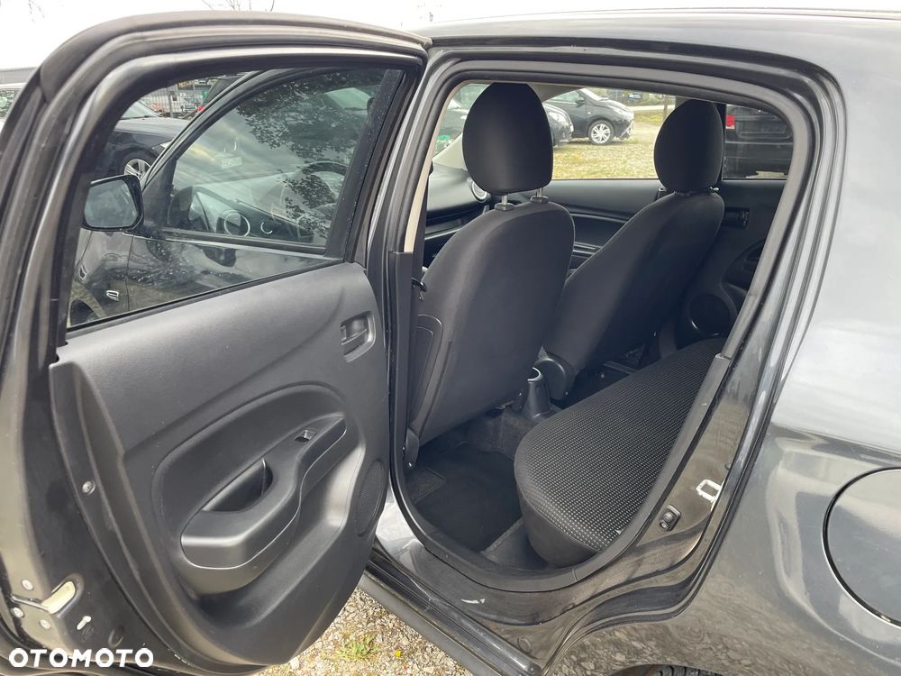 Mitsubishi Space Star 1.2 Intense - 13