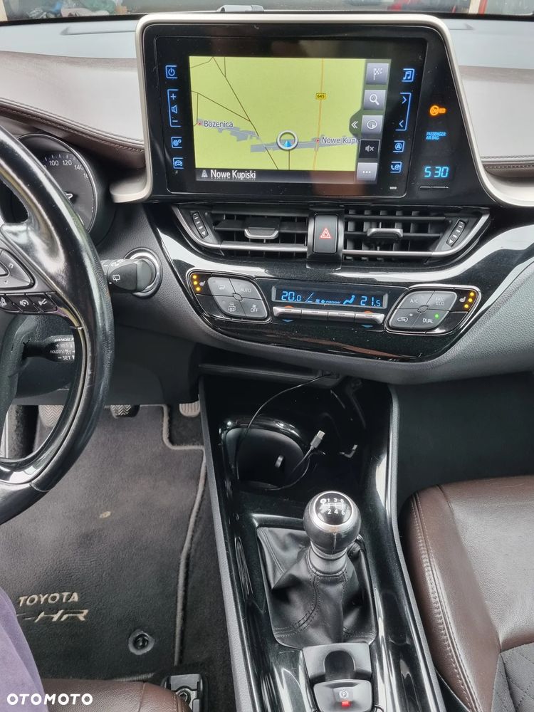 Toyota C-HR 1.2 T Prestige - 24