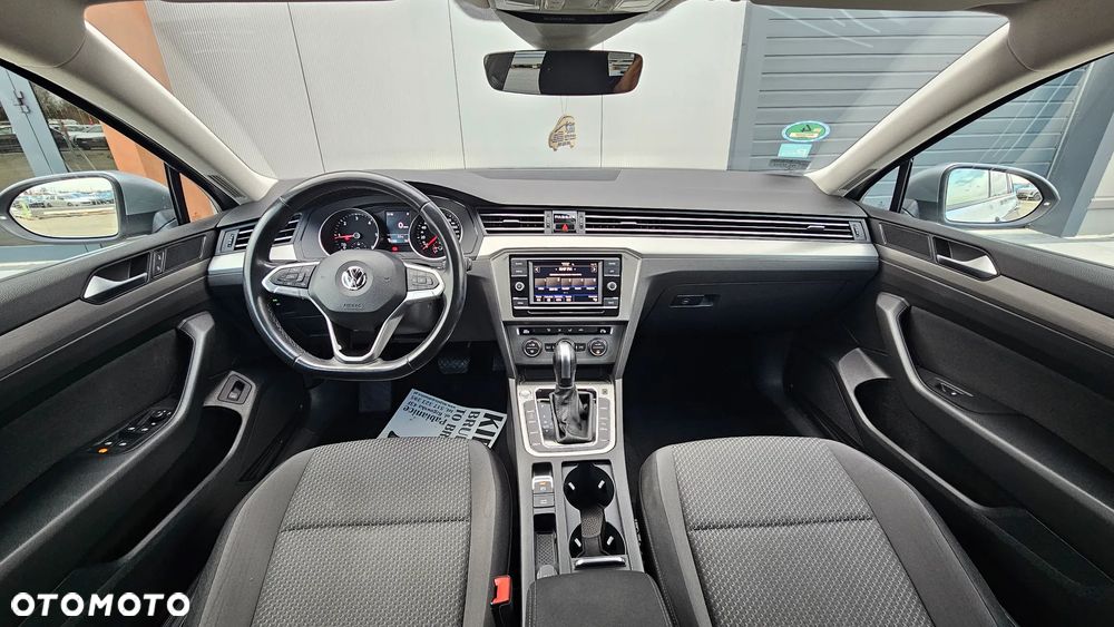 Volkswagen Passat 2.0 TDI EVO Essence DSG - 16