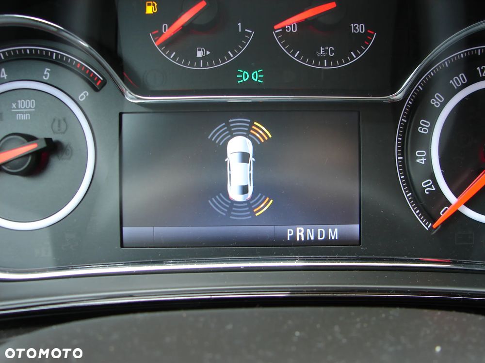 Opel Insignia - 17