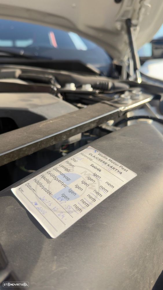 BMW M4 Competition xDrive - 33