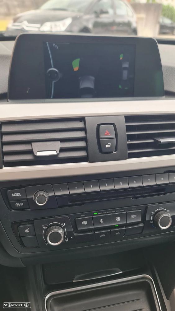 BMW 318 Gran Turismo d Sport Line - 12