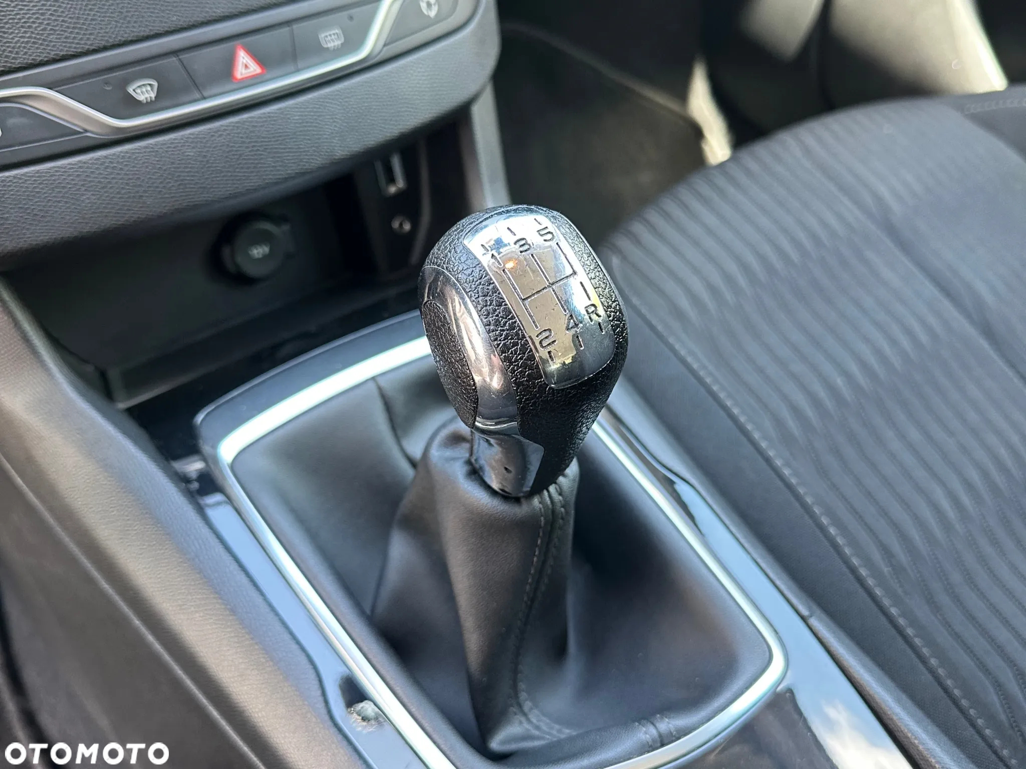 Peugeot 308 1.2 PureTech Active S&S - 18