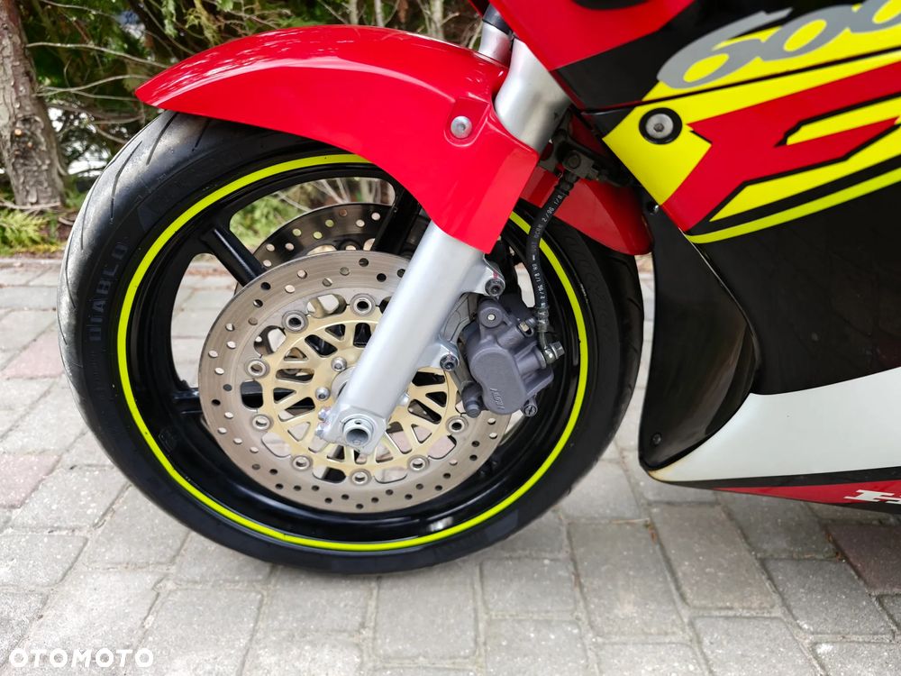 Honda CBR - 7