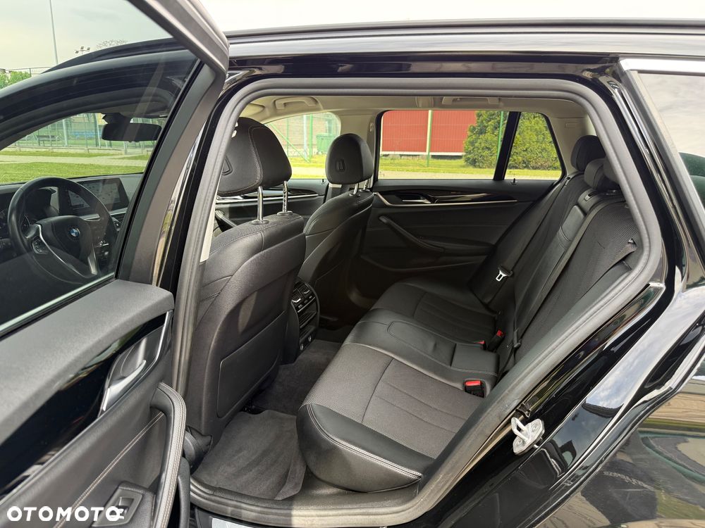 BMW Seria 5 520d Sport Line sport - 23
