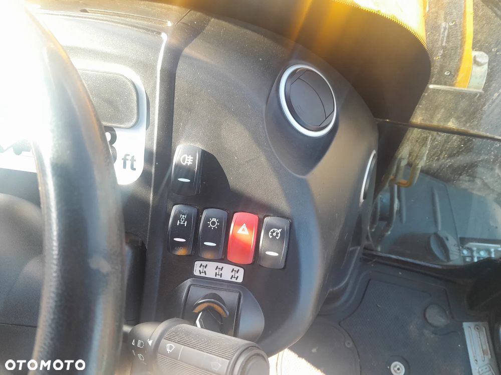 JCB JCB 4CX AEC  2018r - 25