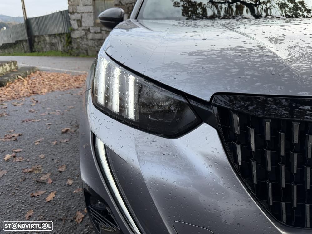 Peugeot 2008 1.2 PureTech GT Pack EAT8 - 13