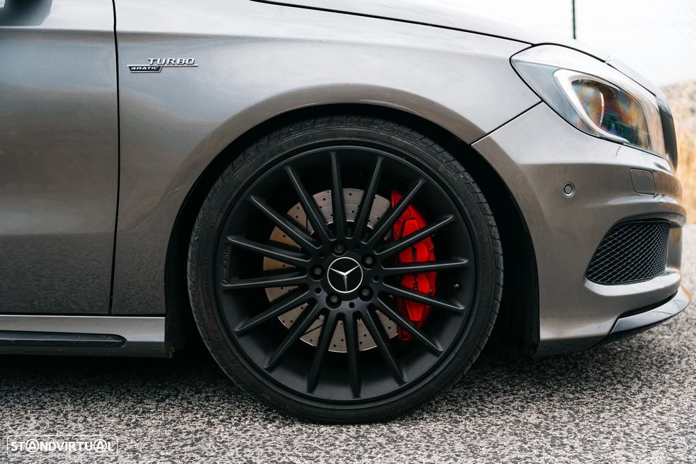 Mercedes-Benz A 45 AMG 4-Matic - 12