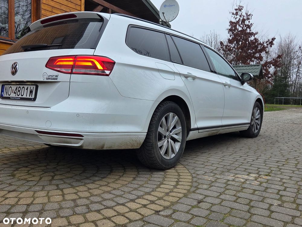 Volkswagen Passat 2.0 TDI SCR Comfortline DSG - 12