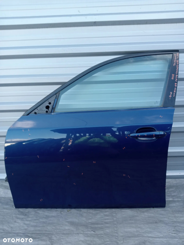 BMW E60 DRZWI 381 LE MANS BLAU