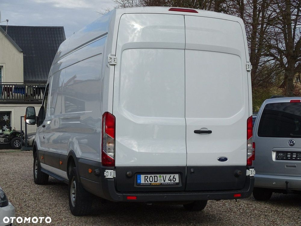 Ford Transit - 11