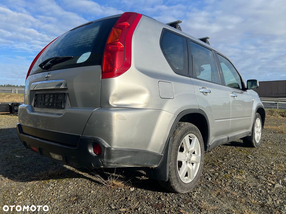 Nissan X-Trail 2.0 dCi 4x4 DPF Automatik SE - 11