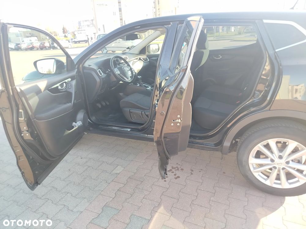 Nissan Qashqai - 10