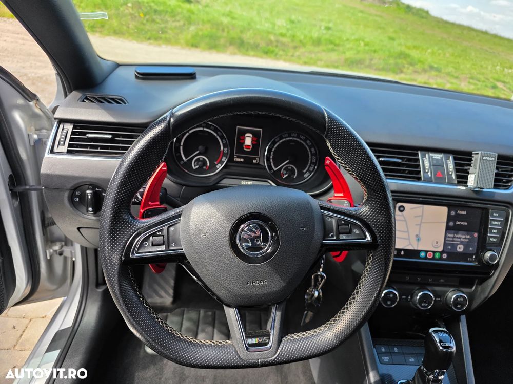 Skoda Octavia 2.0 TDI DSG RS - 1