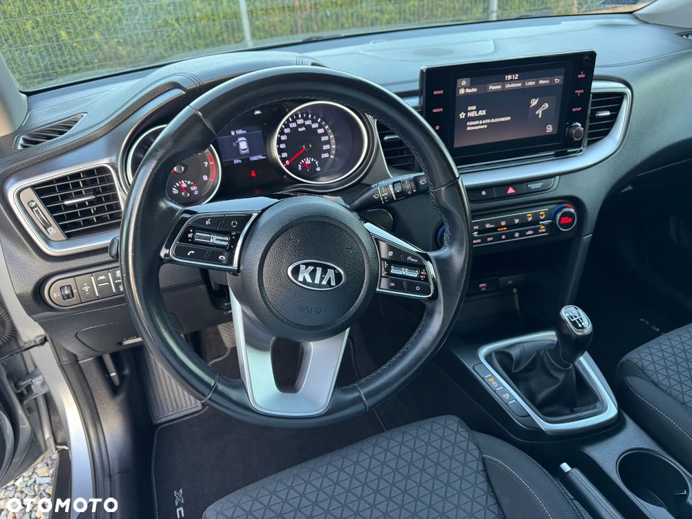 Kia XCeed 1.5 T-GDI L - 36